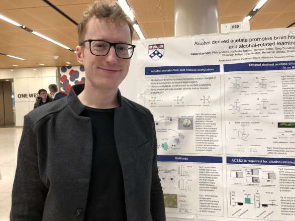 Postdoc Gabor Egervari presented his poster on alcohol promoting histone acetylation in the brain at the Epigenetics and Immunology Symposium.